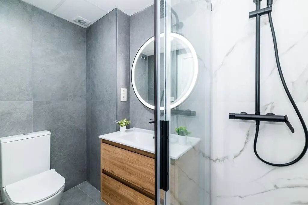 Modern Apartment Close To The City Center And Alhambra Granada
